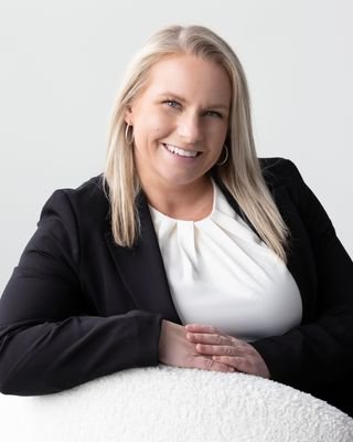 Hali Fehr profile image